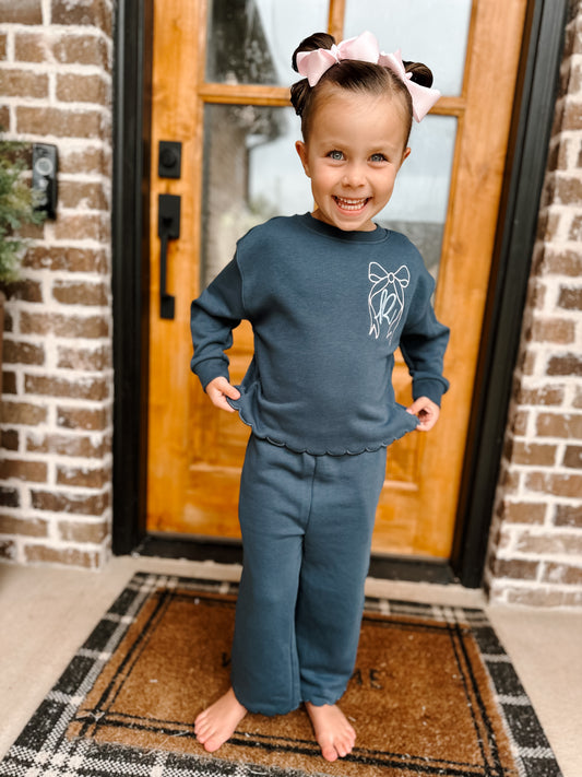 Scallop Sweatshirt Set